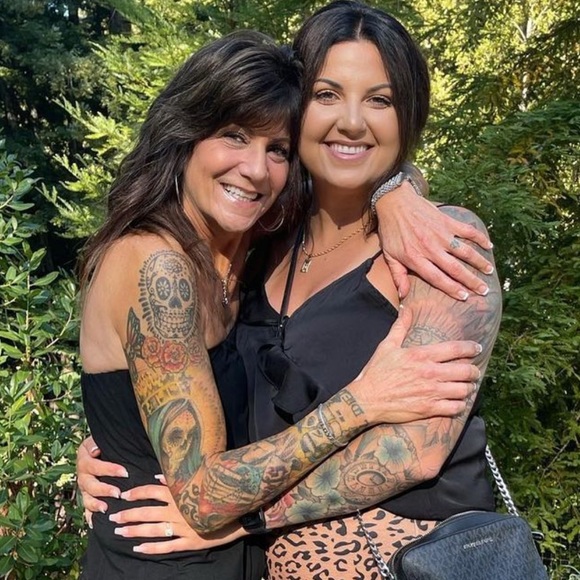 Meet your Posher, Natalie - Picture 3 of 13